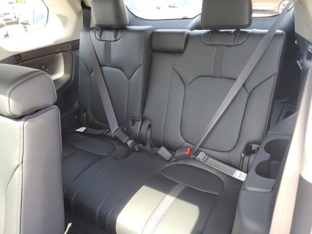 new 2025 Honda Pilot car, priced at $51,050