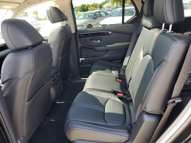 new 2025 Honda Pilot car, priced at $51,050
