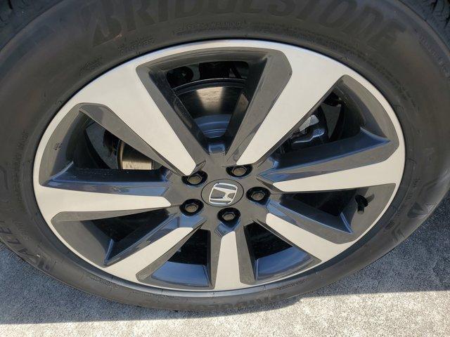 new 2025 Honda Pilot car, priced at $51,050