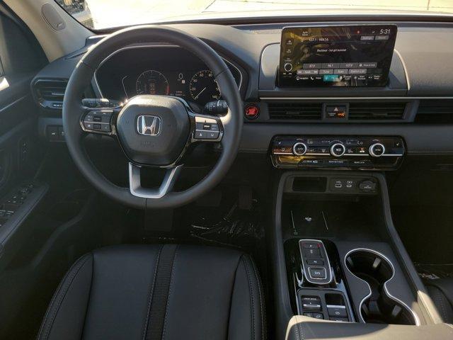 new 2025 Honda Pilot car, priced at $49,405