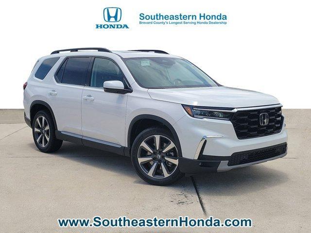 new 2025 Honda Pilot car, priced at $49,405