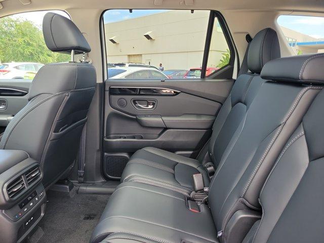 new 2025 Honda Pilot car, priced at $49,405