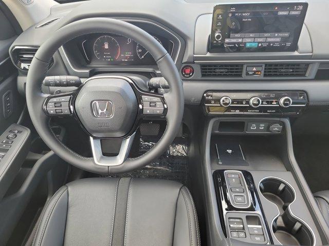 new 2025 Honda Pilot car, priced at $49,405