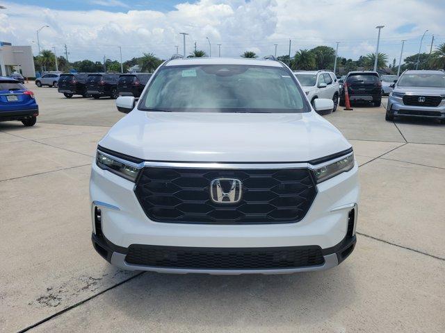new 2025 Honda Pilot car, priced at $49,405