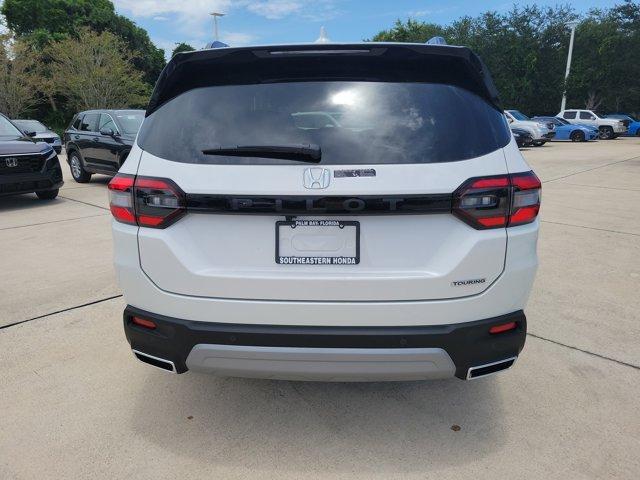 new 2025 Honda Pilot car, priced at $49,405