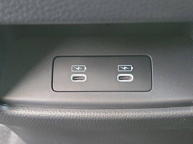 new 2026 Honda CR-V Hybrid car, priced at $40,250