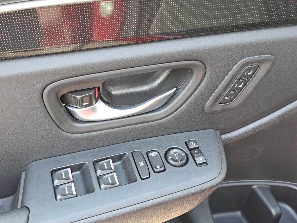 new 2025 Honda Pilot car, priced at $55,030