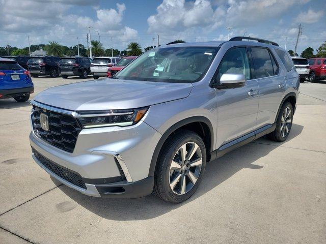 new 2025 Honda Pilot car, priced at $54,530