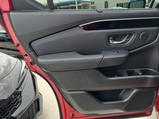 new 2025 Honda Pilot car, priced at $45,405