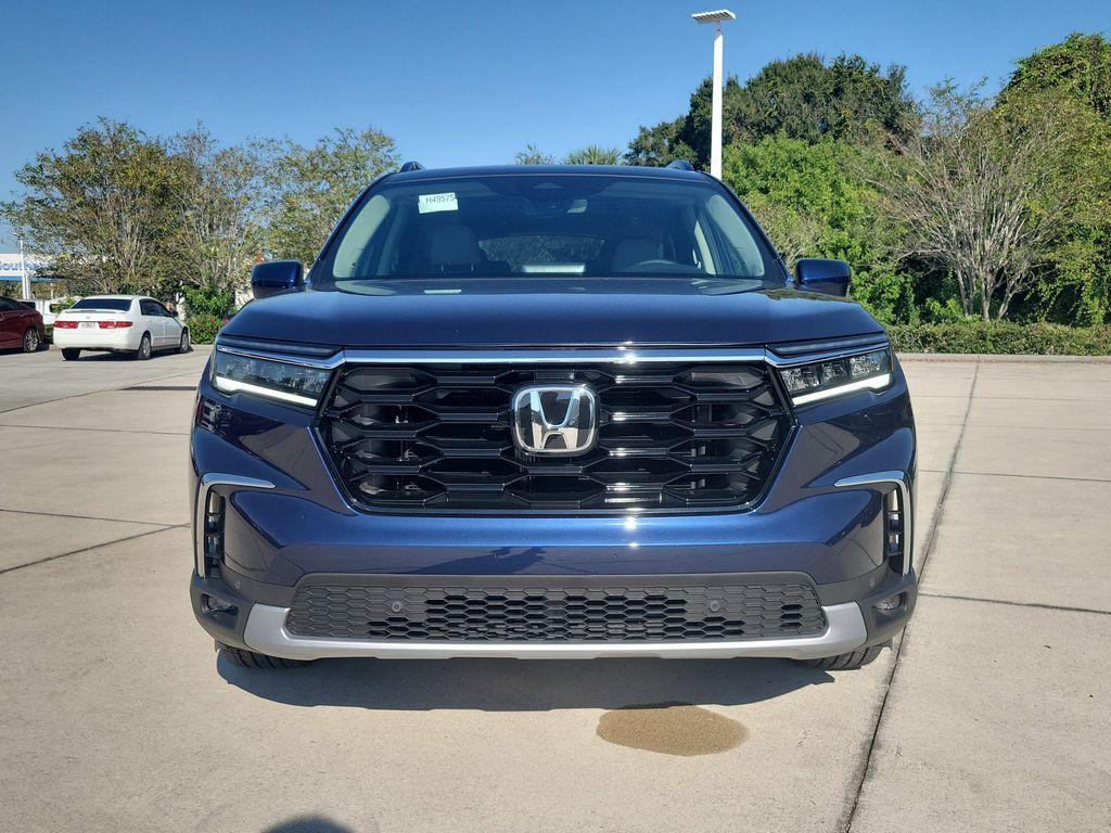 new 2025 Honda Pilot car, priced at $51,095