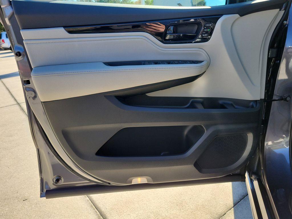 new 2026 Honda Odyssey car, priced at $54,335