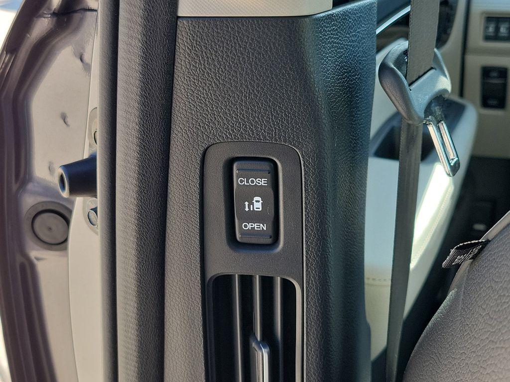 new 2026 Honda Odyssey car, priced at $54,335