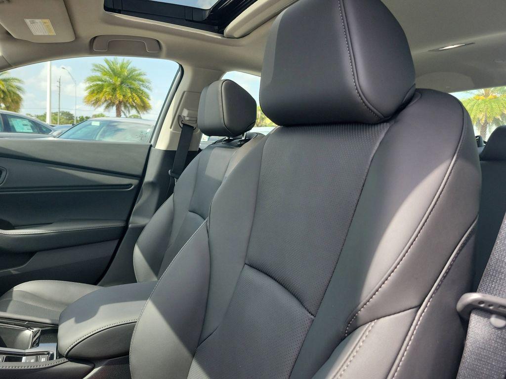 new 2025 Honda Accord Hybrid car, priced at $40,950