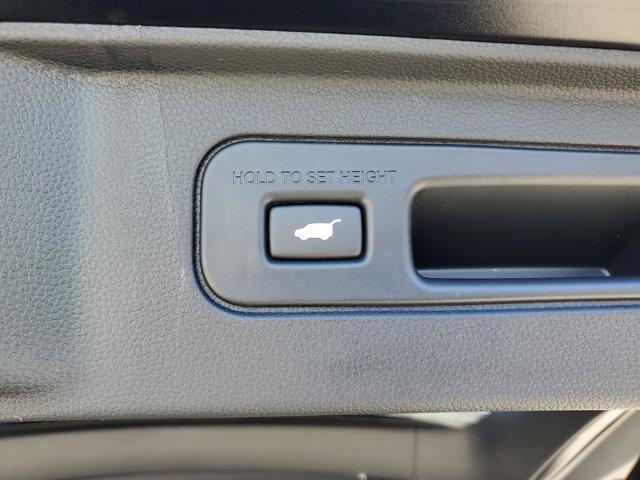 new 2025 Honda Pilot car, priced at $51,050