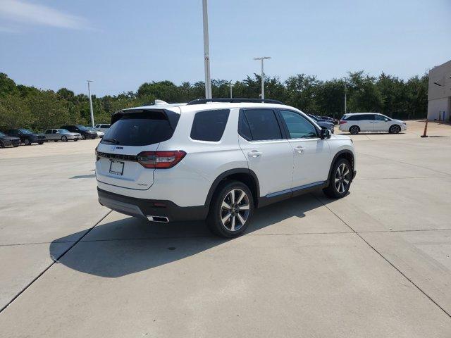 new 2025 Honda Pilot car, priced at $49,050