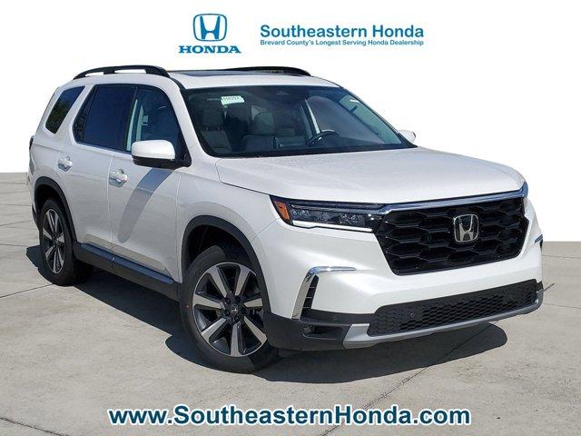 new 2025 Honda Pilot car, priced at $49,350