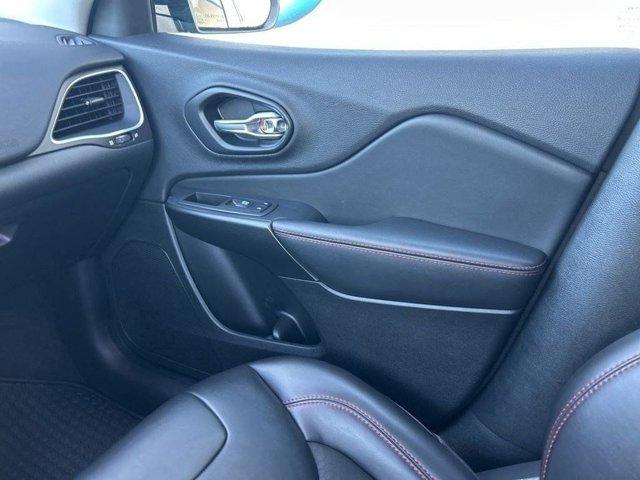used 2022 Jeep Cherokee car, priced at $25,900