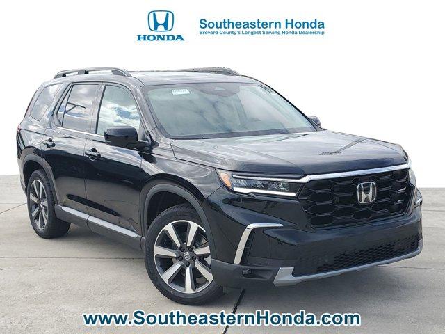 new 2025 Honda Pilot car, priced at $49,885