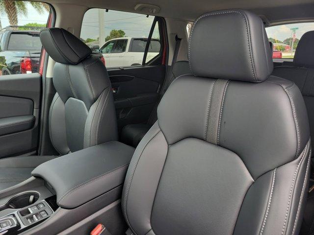 new 2025 Honda Pilot car, priced at $45,405