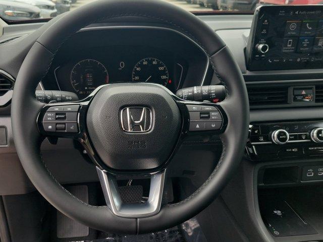 new 2025 Honda Pilot car, priced at $45,405