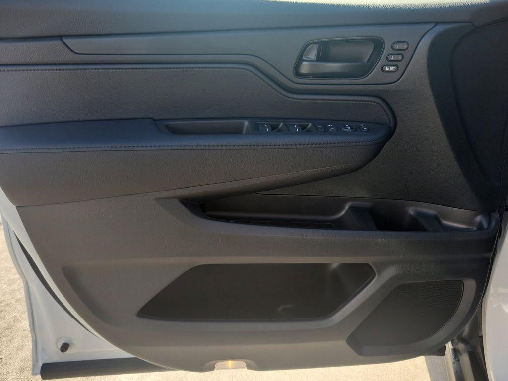 new 2026 Honda Odyssey car, priced at $46,140