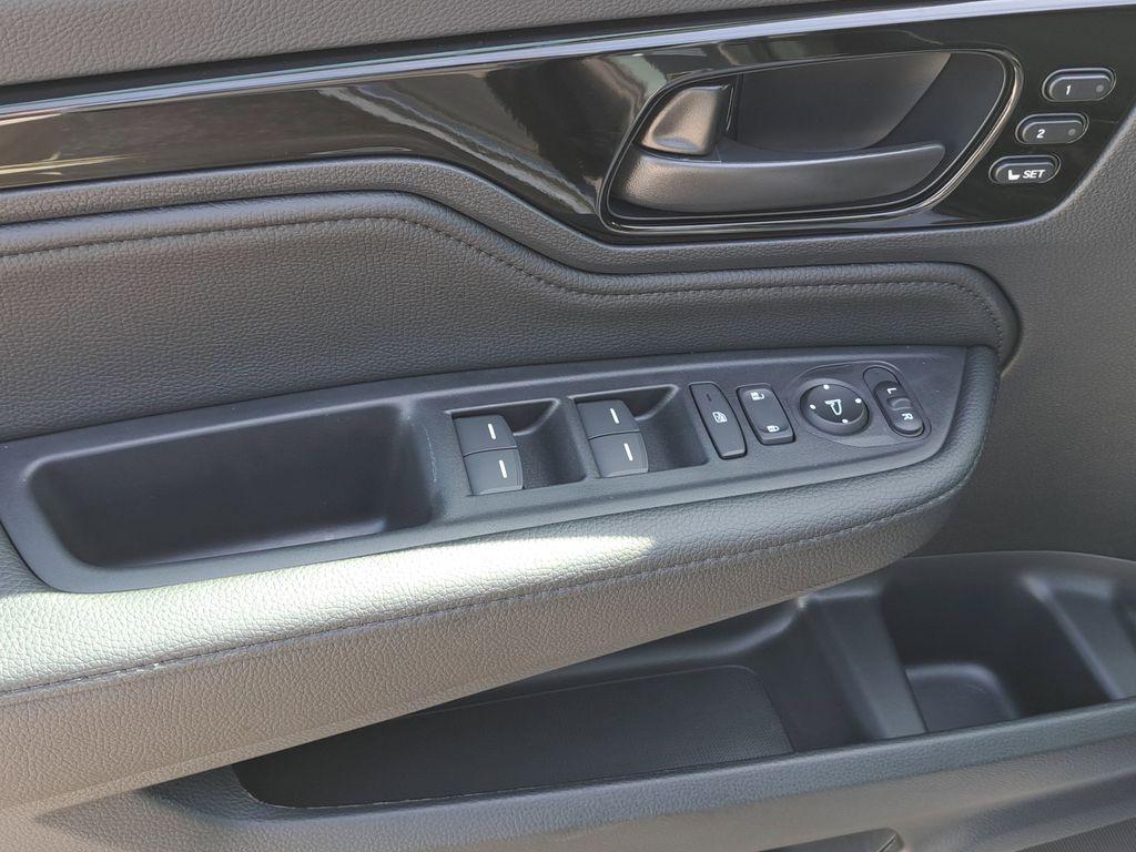 new 2026 Honda Odyssey car, priced at $48,990