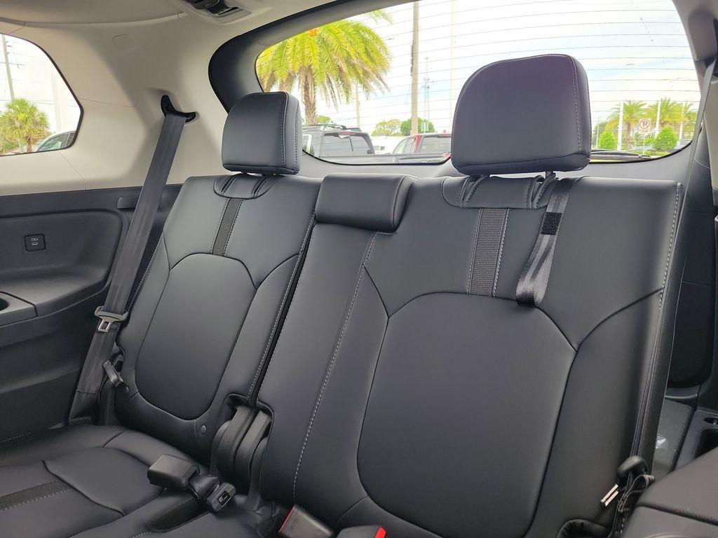 new 2025 Honda Pilot car, priced at $45,450