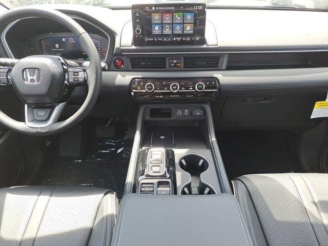 new 2025 Honda Pilot car, priced at $54,985
