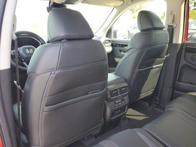 new 2025 Honda Pilot car, priced at $48,235