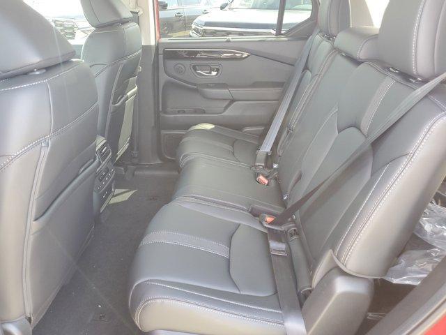 new 2025 Honda Pilot car, priced at $48,235