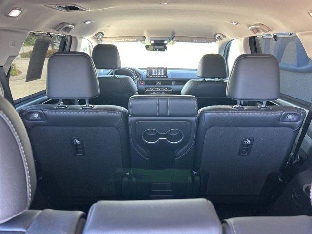 used 2025 Honda Pilot car, priced at $41,900