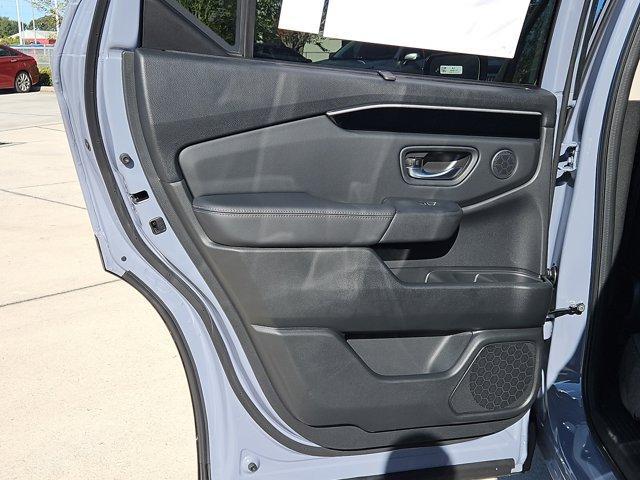 new 2025 Honda Pilot car, priced at $51,550