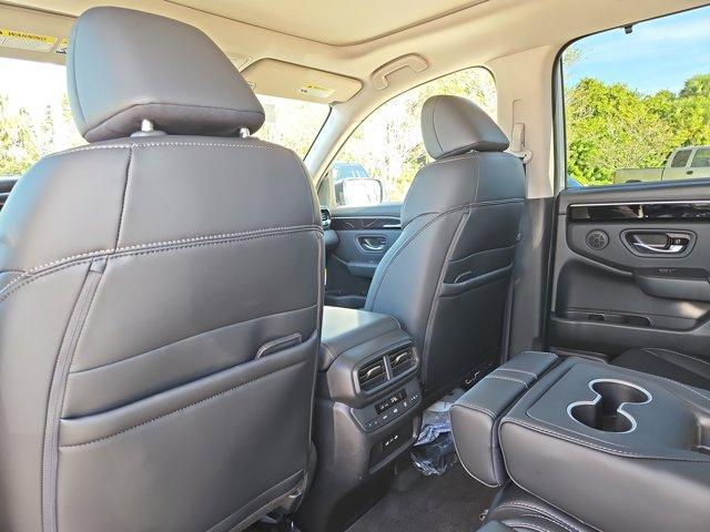 new 2025 Honda Pilot car, priced at $51,550