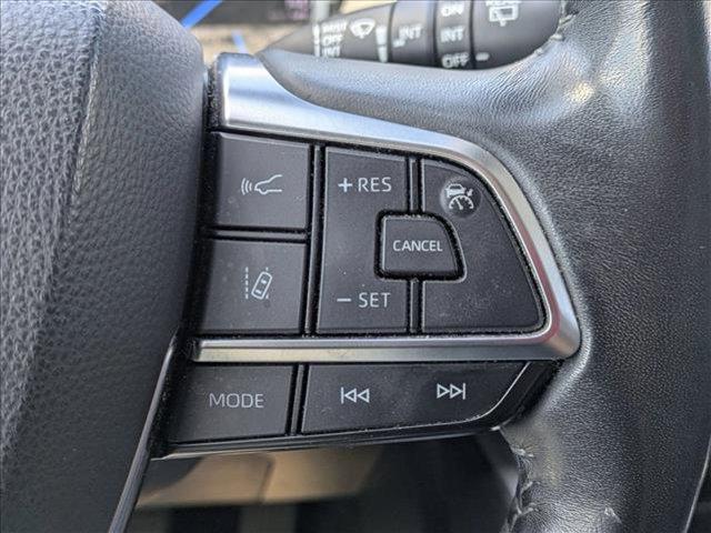 used 2020 Toyota Highlander Hybrid car, priced at $30,256