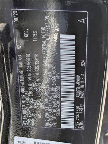 used 2020 Toyota Highlander Hybrid car, priced at $30,256