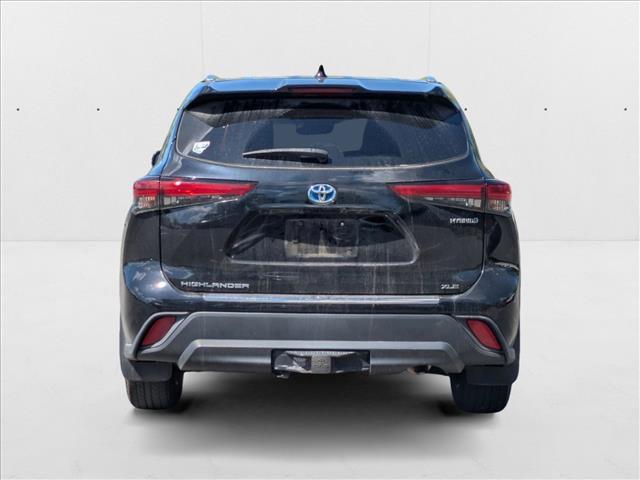 used 2020 Toyota Highlander Hybrid car, priced at $30,256