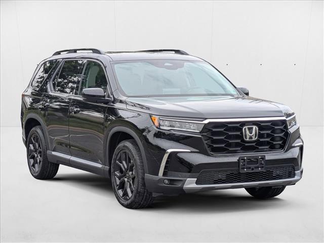 new 2025 Honda Pilot car, priced at $52,995