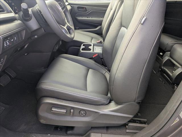 new 2026 Honda Odyssey car, priced at $44,290