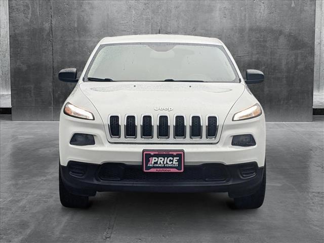 used 2016 Jeep Cherokee car, priced at $11,641