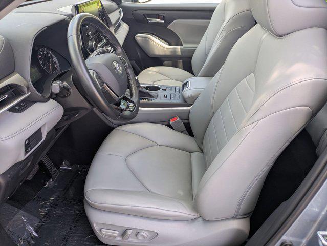 used 2020 Toyota Highlander car, priced at $34,000