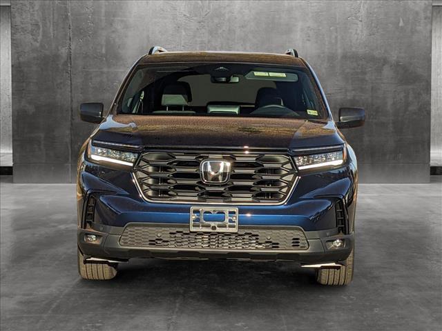 new 2025 Honda Pilot car, priced at $43,695