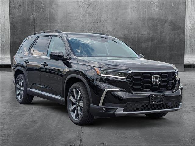 new 2025 Honda Pilot car, priced at $54,530