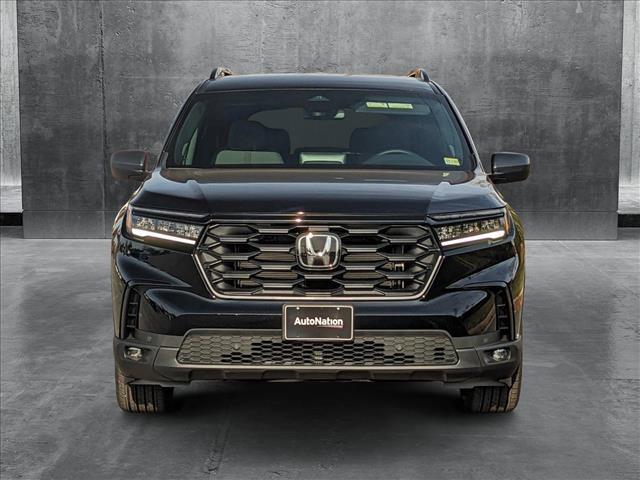 new 2025 Honda Pilot car, priced at $43,695