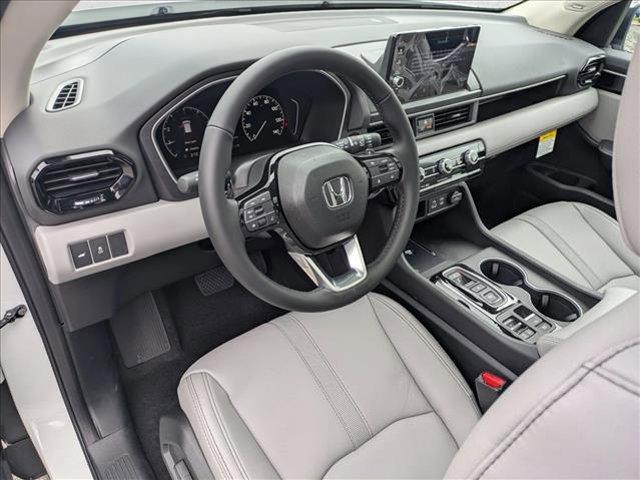 new 2025 Honda Pilot car, priced at $51,550