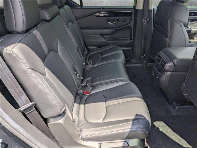used 2025 Honda Pilot car, priced at $44,550