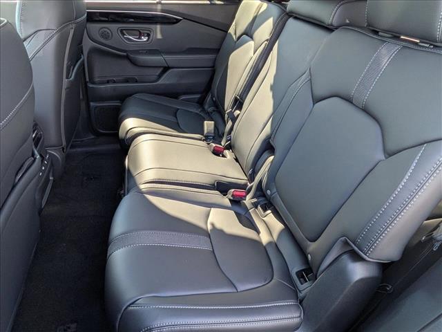 new 2025 Honda Pilot car, priced at $47,095