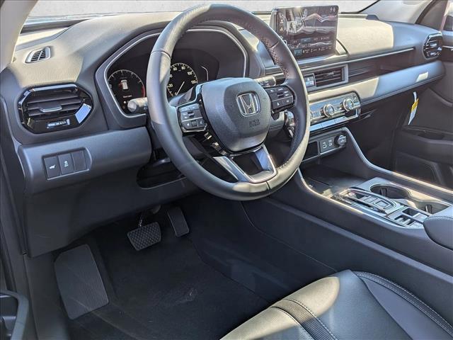 new 2025 Honda Pilot car, priced at $47,095