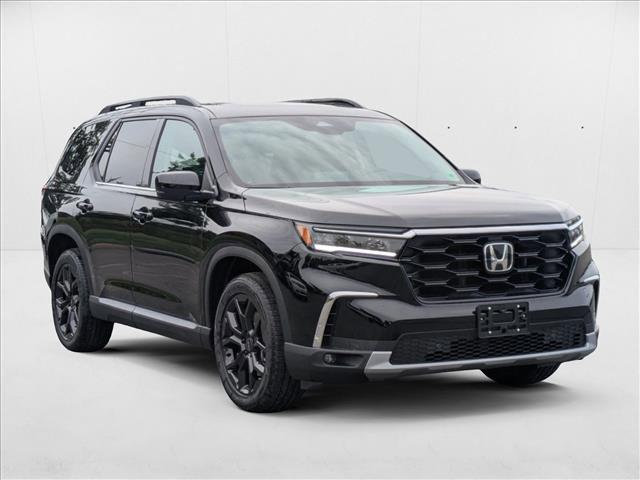 new 2025 Honda Pilot car, priced at $52,995