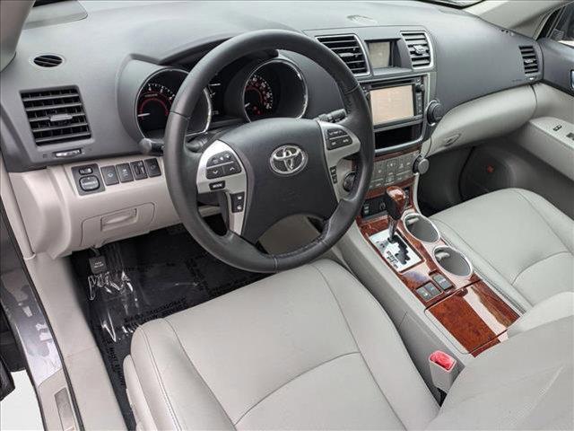 used 2013 Toyota Highlander car, priced at $18,990