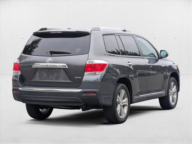 used 2013 Toyota Highlander car, priced at $18,990